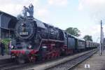 Ins Jahrhundertjahr der DRG Baureihe 44 gibt es mindestens ein betriebsf�hige 44er in West-Europa: am 5 September 2026 steht 44 1593 der VSM mit ein Dampfpendelzug aus Apeldoorn in Beekbergen w�hrend