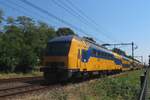 NS 7618 passiert Oss am 9 Juni 2023 mit ein Schnellzug nach Zwolle.