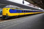 NS 4225 steht am 31 Mai 2026 in Amersfoort. Nach mehr als 45 Jahre treue Diensten geht das Zeitalter der ICM  Koplopers  in wenige Jahre zum Ende.
