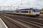 mat-74-plan-y-sgm-sprinter-series-21002900-2/624808/ns-2987-steht-abgestellt-in-nijmegen NS 2987 steht abgestellt in Nijmegen am 20 Augustus 2018. 