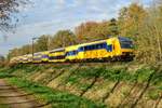 nid-nieuwe-intercity-dubbeldekker-series-75007600/639026/ns-7637-durchfahrt-tilburg-oude-warande NS 7637 durchfahrt Tilburg Oude Warande am 23 November 2018. 