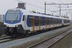 stadler-flirt-3-2/840911/am-2-maerz-2017-treft-ns Am 2 März 2017 treft NS 2518 in Nijmegen-Dukenburg ein als RB nach Wijchen während das Testprogramm dieser Triebzüge zwischen Wijchen und Nijmegen.
