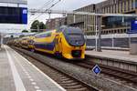NS 9426 treft am 10 Mai 2019 in Arnhem ein -sie ist in das neue farbenpatron der VIRM unterwegs.