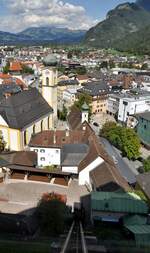 Standseilbahn zur Festung Kufstein am 12.08.2022. Blick auf die Stadt Kufstein.