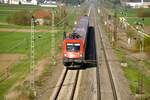 ÖBB 1116 102-3 und 1116 098-3 schiebend in Neu-Ulm Pfuhl am 17.04.2010.