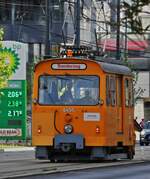 Dienstfahrzeug der Wiener Lienen, wahrscheinlich mit Schneepflug Anbau, auf Probefahrt.
Notschuss am fr�hen morgen, dieser Sonderzug fuhr am 06.05.2026 um 6 Uhr 34 an unserem Hotel vorbei, als ich zur T�r heraus kam, Kamera gez�ckt, und drauf gehalten, leider zu tief, Scherenstromabnehmer etwas abgeschnitten.
