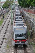 U-Bahn 2687,am Schluss der 4 Teiligen Einheit,  f�hrt der Haltestelle Gumpendorfer Stra�e, kommend vom Westbahnhof, entgegen. 09.05.2026