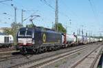 Ecco Rail X4E-797 zieht der Wien KLV nach Rotterdam Kijfhoek am 30 April 2026 durch Neuwied.