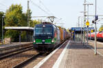 Die an die LTE Logistik- und Transport GmbH vermietete Vectron MS 193 261 (91 80 6193 261-5 D-ELOC) der ELL - European Locomotive Leasing, f�hrt am 20 September 2018 mit einem KLV-Zug durch den Hbf