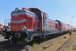 SM42-513 steht mit ein Polregio Sonderzug am 4 Mai 2024 in Wolsztyn als 2.Sonderzug für die Dampflokparade -die in Zweistundenfrequenz fahrende Dieselt5riebzüge waren an dieser Tag
