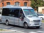 Mercedes Sprinter von Follow Me! aus Polen in Stettin.