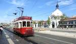 Straßenbahn / Stadtverkehr; Lissabon;  Remodelado Nr.7 der Hills Tram Car Tour beim Cais do Sodre; das Gebäude ist eine Bibliothek, am 30.03.2017.