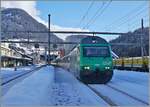 Die SBB Re 460 010 'Swiss Tainable' ist in Airolo mit ihrem IC 2 10874 auf dem Weg von Lugano nach Zürich HB. 21. Januar 2025