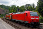 Die 146 001-3 (91 80 6146 001-3 D-DB) der DB Regio NRW schiebt am 10 Juni 2024, den RE 9 - Rhein Sieg Express (RSX) Siegen - Köln – Aachen, vom Bahnhof Kirchen (Sieg) weiter in Richtung Köln, nächster Halt ist Betzdorf (Sieg).

 ...