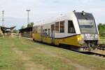 KD SA 135-004 steht am 1 Mai 2018 in Jawor mit ein RB nach Wroclaw.