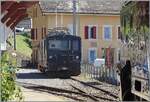 Schwarze Loks in Chamby: Neben der nur angeschnitten gezeigten HG 3/4 links im Bild, ist im Hintergrund die MOB GDe 4/4 6002 abgestellt.
