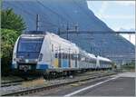 In Villeneuve werden die beiden Stuttgarter S-Bahn Triebwagen 430 236 und 727 langsam ins Alstom Werk Villeneuve rangiert.