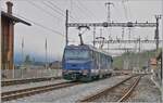 Auf ihrem Schmalspurgleis unter der Gleichstromfahrleitung wartet die Ge 4/4 8001 auf ihren n�chsten Einsatz. 

13. Oktober 2025