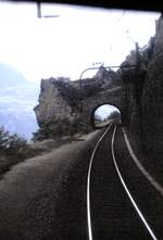 BLS-Strecke oberhalb des Rhonetals, der Viktoriatunnel am 09.09.1980.