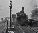 La DER de la Saison / Das Saison Ende der Blonay Chamby Bahn 2025 - Seit einigen Jahren zeigt die Blonay Chamby Bahn zum Saison Ende mit einem verdichteten Fahrplan noch einmal ihre herrlichen Fahrzeuge im Einsatz: Schon Stunden vor dem eigentlichen Einsatz wird in Chaulin die G 2x 2/2 105 vorbereitet. 

25. OKt. 2025