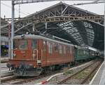 Der Train Chasse ist in Lausanne angekommen und  zu meiner Freude und Überraschung hat dieses Jahr die BLS (Historique) Ae 4/4 251 als  Bonus Lok für Fotographen  den Schiebedienst als  Angstlok  übernommen. 

26. Okt. 2024