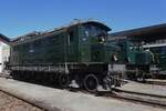 Kahler Seite von ex-SBB Ae 3/6I 10693 ins Bw Brugg AG der Verein Mikado 1244 und SBB Historic am 23 Mai 2026. Die Ae 3/6I wurde mit B�chli-Angetriebe ausgerustet aberin Gegensatz zu einige Frans�sische Elloks wurde die B�chli-Antrieb n�r am eine Seite der Lok angebracht.