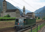 re-4-4-ii-re-420/509856/sbb-historic-schweiz-aktuell-am-gotthard SBB HISTORIC: 
'Schweiz aktuell am Gotthard' - Dampfzug mit der C 5/6 2978 vom 28. Juli 2016.
Die grüne Re 4/4 11161 leistete dem Dampfzug 30052 auf der Rückfahrt ab Biasca bis Bodio und ab Airolo bis Göschenen Vorspann anschliessend als Lokzug bis Erstfeld. Lokzug der Rückfahrt bei Giornico vor der prächtigen Kulisse der beiden Kirchen San Nicola und San Michele am 28. Juli 2016. 
Foto: Walter Ruetsch
 