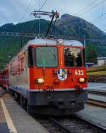 Die RhB Ge 4/4 II – 622 „Arosa“ steht am 12.09.2017, nun mit dem Regionalzug nach Scuol-Tarasp, im Bahnhof Pontresina zur Abfahrt bereit.