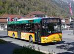 (261'714) - PostAuto Bern - BE 610'538/PID 5071 - Solaris am 25. April 2024 beim Bahnhof Interlaken Ost