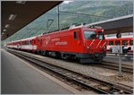 FO Furka-Oberalp-Bahn/510345/eine-mgb-hge-44-ii-mit Eine MGB HGe 4/4 II mit ihrem Regioalzug 848 nach Disentis kurz vor der Abfahrt in Andermatt. 
28. Juli 2016