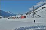 Der Glacier-Express 902 von Zermatt nach St. Moritz erreicht Münster (VS)
20. Feb. 2014