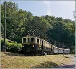 Der MOB DZe 6/6 2002 ist mit eine Leermaterialzug kurz vor Blonay schon fast an seinem Ziel angekommen. Der Zug, inklusive der DZe 6/6 2002 wird das diesjährige  Festival Suisse de la Vapeur 2022 / Schweizer Dampffestival 2022  der Blonay-Chamby Bahn eröffnen.

4. Juni 2022