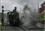 50 Jahre Blonay - Chamby; Mega Steam Festival: Links im Bild die BDB (Ballenbergdampfbahn) SBB G 3/4 208 (1913) beim Wasser fassen und ziemlich in Dampf gehüllt rechts im Bild FO HG 3/4 N° 4