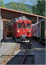 Während unser Zug mit der BB Ge 4/4 81 in Chaulin eintrifft, wartet bereits der RhB Bernina Bahn ABe 4/4 I N° 35 auf die Abfahrt nach Blonay.

8. Juni 2019