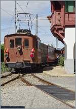 Ebenfals zu Thema  L'aventure ferroviaire de l'Oberland Bernois  /  Das Bahnabenteuer des Berner Oberlands  des diesj�hrigen Herbstevent der Blonay Chamby Bahn passt nat�rlich die BOB HGe 3/3 29, die Chamby mit ihrem Zug 2942E in Richtung Chaulin verl�sst. Seit kurzem wird bei geschoben Z�gen ab Chamby das Schlusslicht signalisiert, was bedeutet, dass die die Bilder der von Chamby nach Chaulin verkehrenden Z�ge als Nachschuss erkennbar sind. 

5. September 2026