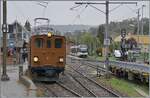 Blonay - Chamby - La Der 2026 - 60 apr�s les CEV (Saison Ende der Blonay Chamby Bahn, 60 Jahre nach dem Betriebsschluss der CEV). Die Bernina Bahn Ge 4/4 81 der Blonay Chamby Bahn wartet in Blonay mit dem Reisezug 815E nach CHAMBY (statt Chaulin). 
 ...