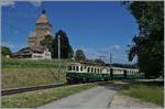 Der BAM BCFe 4/4 N 2 erreicht mit seinem historischen Zug den Halt Vufflens le Chteau.
7. Juni 2017