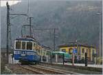 Der FART ABDe 6/6 31 Ticino auf seiner Fahrt als Regionalzug nach Camedo, erreicht Intragna.