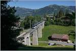 Der MOB Regioanlzug 2213 überquert die 109 Meter lange Grubenbach Brücke kurz vor der Ankunft in Gstaad. 

2. Juni 2020