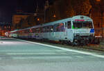 Nachtschwrmereien - Ein Zug vom Voralpen-Express ist am 29.09.2012 (3:28Uhr) im Bahnhof Luzern abgestellt.