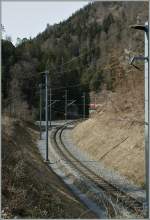 Rheintal/253809/d-e-r-z-u D E R   Z U G  K O M M T . . . 

...demnchst auf rail pictures.
Ruinaulta, den 16. Mrz 2013