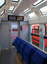 Die Rhtischen Bahn (RhB) hat auch an uns Fotografen gedacht, denn die RhB Alvra-Gliederzge haben ein Fotoabteil mit 6 Senkfenstern.