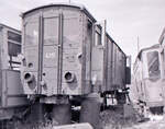 Tramway de Lausanne. Der Gütertriebwagen 415, wohl für die einstige Jorat-Linie, wartet bei Romont auf Abbruch, 1964  