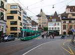 Straßenbahn Basel: Der BVB-Triebwagen Be 6/8 - 5016 ein siebenteiliger Bombardier FLEXITY 2 – Flexity Basel kommt am 29.12.2019 als Linie 3 in Richtung Birsfelden Hard in Basel den