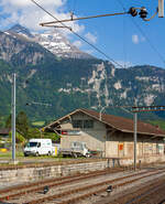 Der Gterschuppen von Bex, am 28 Mai 2012, frher gingen die Gleise der BVB hinter der Rampe bis an den Gterschuppen zur bergabe an die SBB.