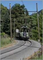 Der VBZ Schienentraktor Te 2/2 926 von 1935 (StStZ/MOF) der Blonay - Chamby Bahn verlässt eher selten den Musemusbahnhof Chaulin.