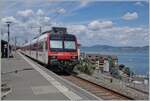 Ein RegionAlps RBDe 560 wartet in St-Gingolph auf die Abfahrt nach Brig.