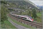 Der SBB  Giruno  RABe 501 016  Glarus  ist als IC 2 von Zürich nach Lugano bei Wassen auf der untersten Ebene bei der Wattinger Kurve unterwegs.