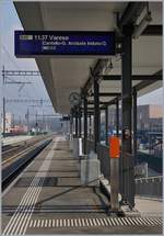 In Stabio musste man zwar etwas etwas länger auf den Zug nach Varese warten, doch nun, seit dem 7. Jan. 2018 fährt alle 30 Minuten ein Zug von Mendrisio nach Varese und zurück.
Zur Zeit enden alle Züge in Varese, später soll zweistündlich der Flughafen Malpensa bedient werden. In der Gegenrichtung fährt die S 40 nach Albate Camerlate, und die S 50 nach Bellinzona. 
16. Jan. 2018