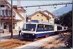 Vor gut 35 Jahren: mit dem damals neuartigen Steuerwagen mit Sitzplätzen ist der MOB  Super-Panoramic  Express als reiner 1. Klasse Zug bei bei Fontanivent auf dem Weg von Montreux nach Zweisimmen.

Analogbild vom August 1985